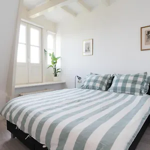 Rooftop Terrace Guest Couette-café